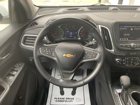 Used 2022 Chevrolet Equinox LT image 11