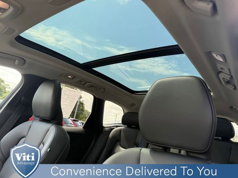 Certified 2024 Volvo XC60 B5 Core image 19