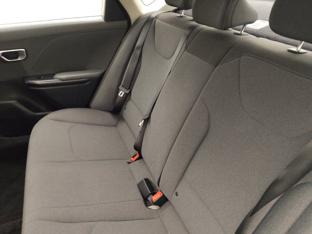 Used 2025 Kia K4 FWD image 18