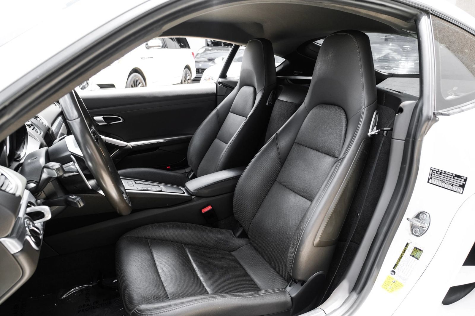 Used 2018 Porsche 718 Cayman S w/ Sportdesign Package RWD image 27