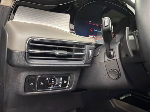 Certified 2025 Lincoln Corsair AWD w/ Equipment Group 101A image 32