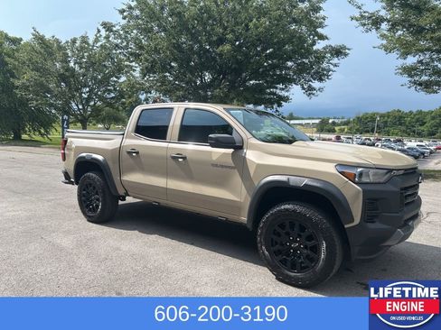 Used 2024 Chevrolet Colorado Trail Boss image 9