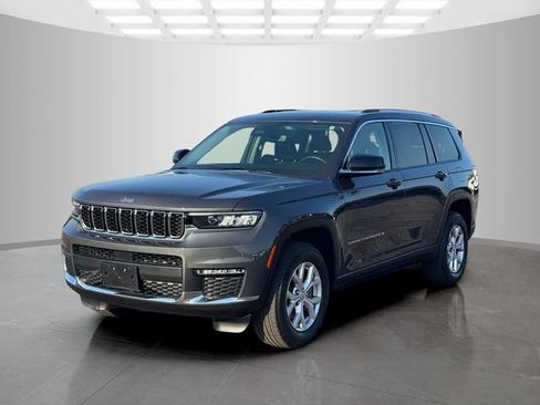 Certified 2022 Jeep Grand Cherokee L Limited AWD/4WD image 3
