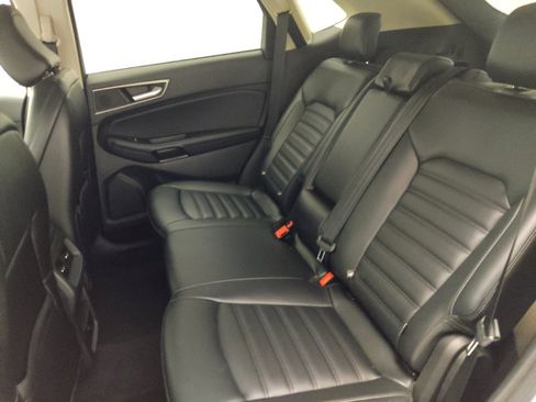 Used 2023 Ford Edge SEL image 18