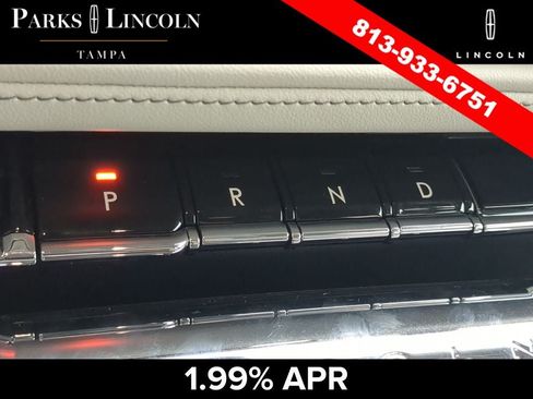 Certified 2025 Lincoln Aviator Reserve RWD image 27