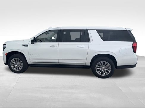 Used 2023 GMC Yukon XL Denali w/ Max Trailering Package AWD/4WD image 12