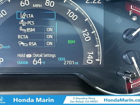 Used 2025 Toyota RAV4 XLE FWD image 31