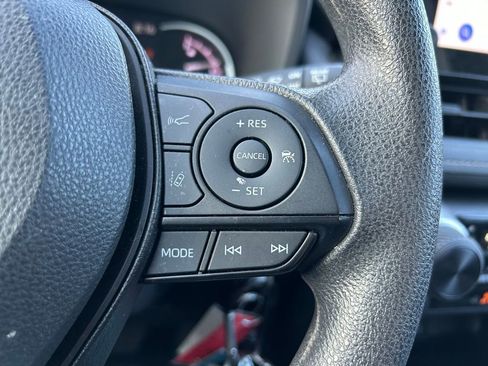 Used 2024 Toyota RAV4 LE image 18