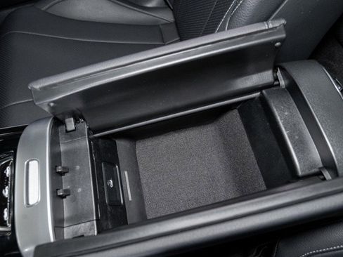 Used 2025 Mercedes-Benz CLE 300 4MATIC Cabriolet image 26