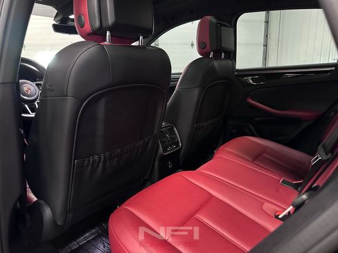Used 2020 Porsche Macan S AWD/4WD image 45