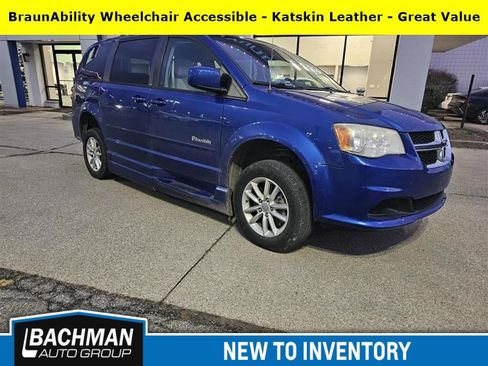Used 2013 Dodge Grand Caravan SXT image 2
