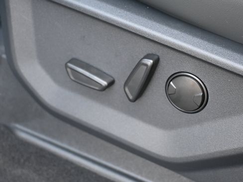 New 2025 Ford Expedition Active image 34