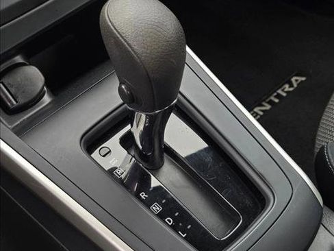 Used 2019 Nissan Sentra S image 14