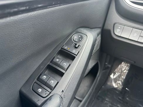Used 2024 Kia Seltos S AWD/4WD image 26