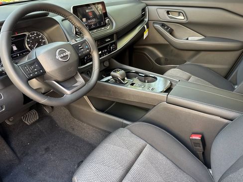 New 2026 Nissan Rogue SV image 7