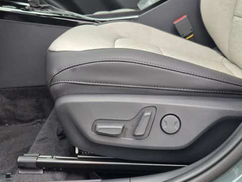 New 2026 Kia Niro SX Touring FWD image 22