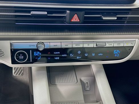 Certified 2023 Hyundai Ioniq 6 Limited RWD image 16