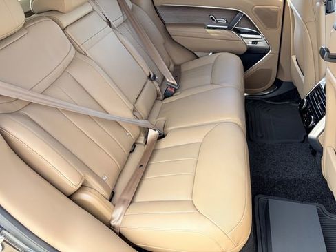 New 2026 Land Rover Range Rover SE AWD/4WD image 13