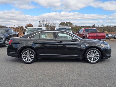 Used 2015 Ford Taurus Limited image 2