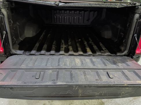 Used 2024 GMC Canyon AT4X image 10