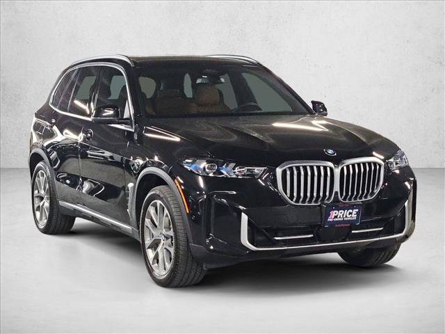 Certified 2026 BMW X5 sDrive40i w/ Parking Assistance Package RWD image 3