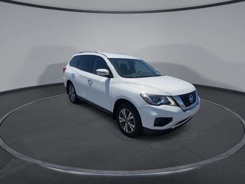Used 2020 Nissan Pathfinder S AWD/4WD image 2