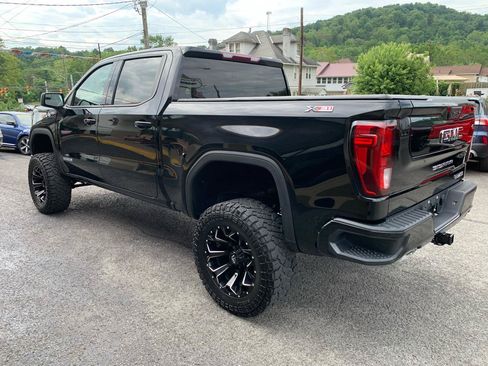 Used 2023 GMC Sierra 1500 Elevation AWD/4WD image 3