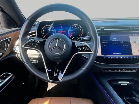 Used 2025 Mercedes-Benz E 350 Sedan image 6