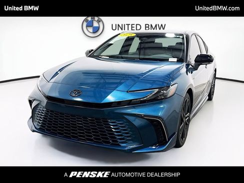 Used 2025 Toyota Camry XSE FWD image 1