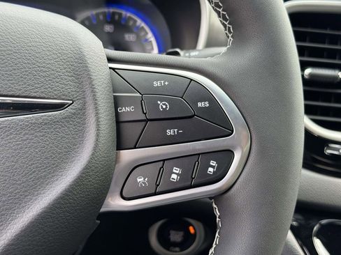 New 2026 Chrysler Voyager LX image 22