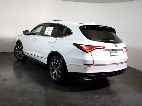Certified 2022 Acura MDX SH-AWD w/ Technology Package image 2