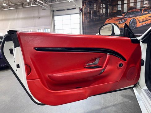 Used 2015 Maserati GranTurismo Sport image 47