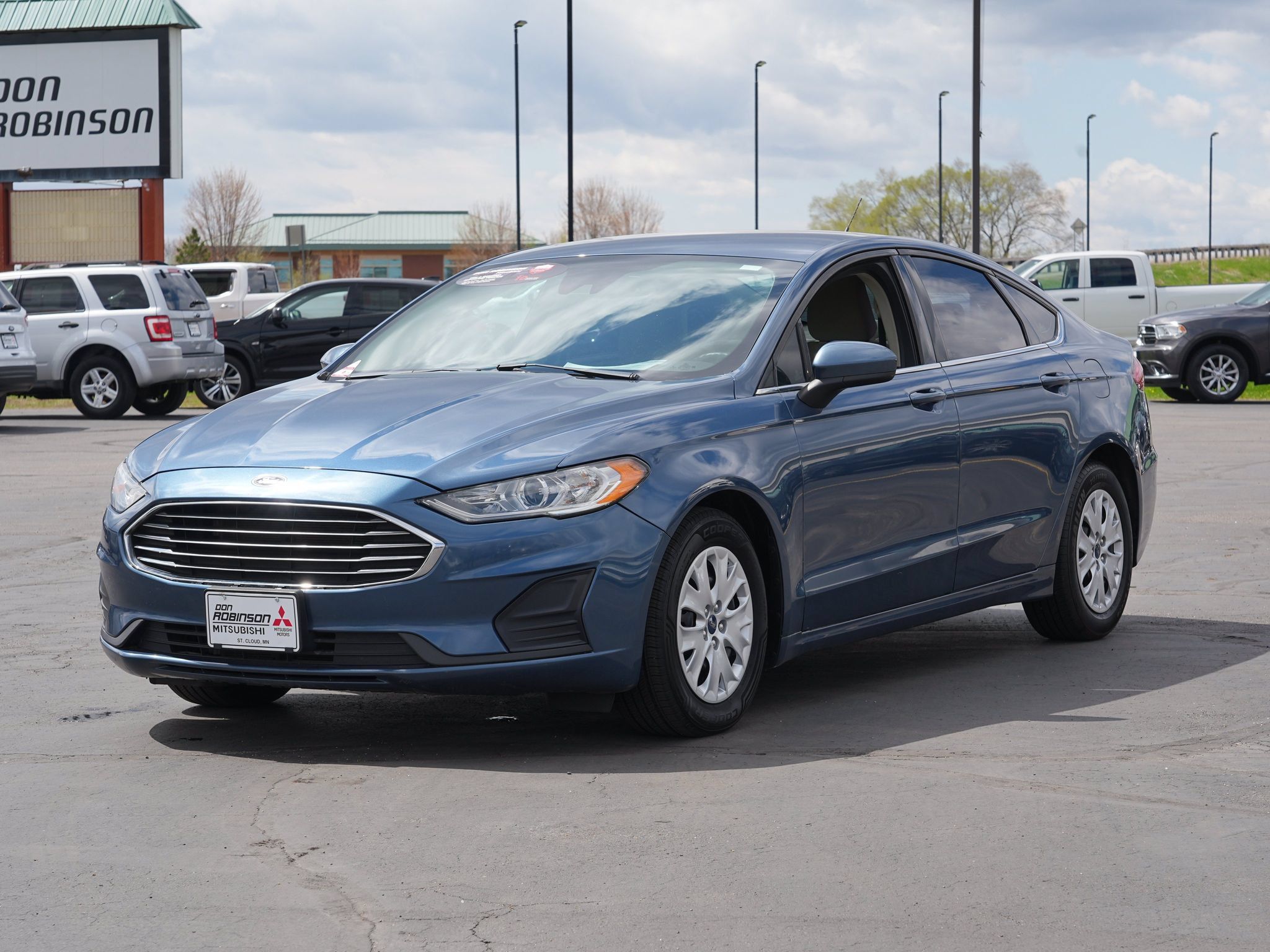 Used 2019 Ford Fusion S FWD image 8