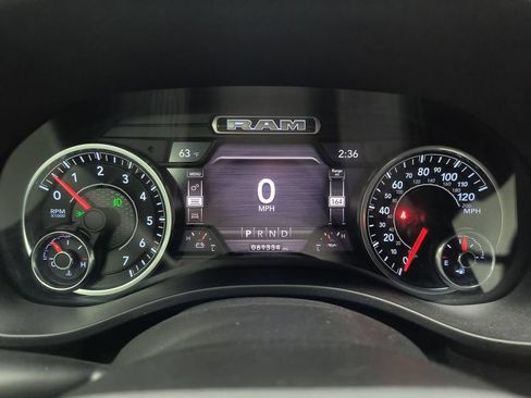 Used 2020 RAM 1500 Big Horn AWD/4WD image 19