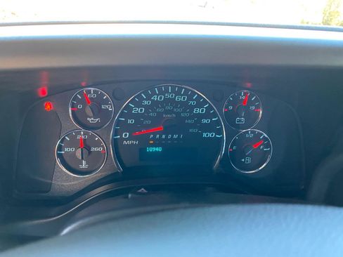 Used 2025 Chevrolet Express 2500 w/ Driver Convenience Package RWD image 46