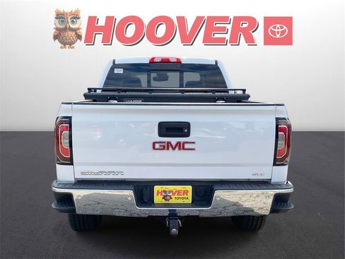 Used 2018 GMC Sierra 1500 SLT image 3