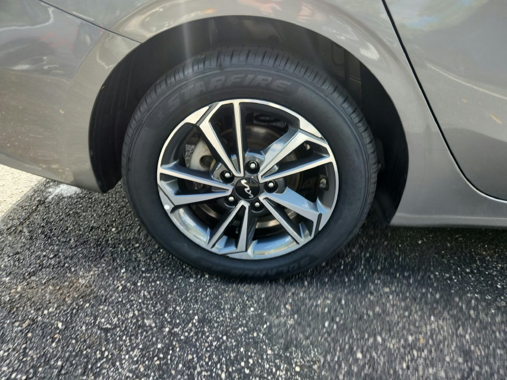 Used 2024 Kia Forte LXS FWD image 29