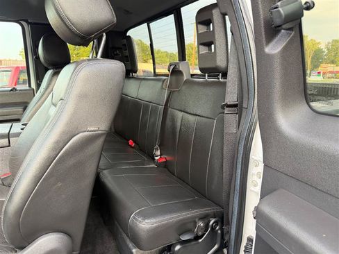 Used 2016 Ford F250 Lariat w/ Lariat Interior Package AWD/4WD image 14
