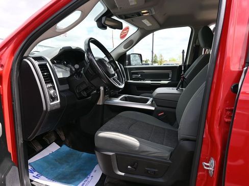 Used 2018 RAM 1500 SLT AWD/4WD image 39