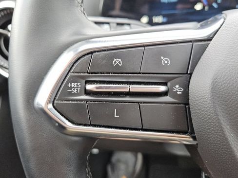Used 2025 Chevrolet Equinox LT w/ Convenience Package II FWD image 21