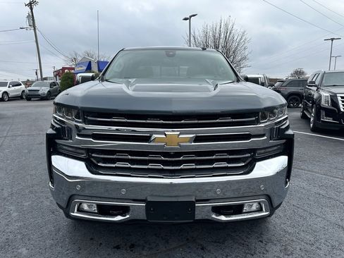 Used 2019 Chevrolet Silverado 1500 LTZ w/ LTZ Premium Package image 2