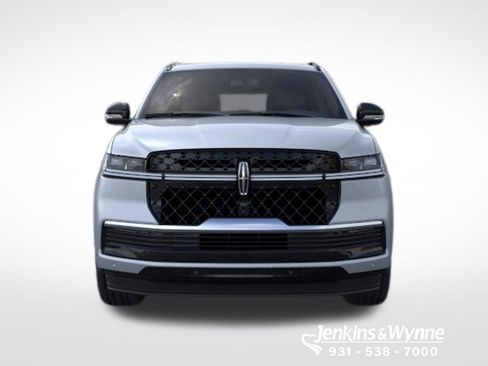 New 2026 Lincoln Navigator Reserve AWD/4WD image 6