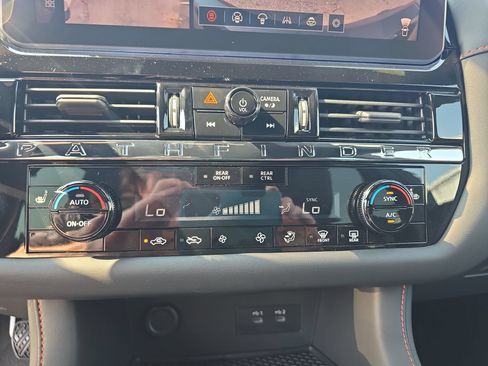 New 2026 Nissan Pathfinder Rock Creek AWD/4WD image 24