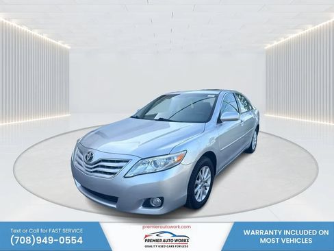 Used 2011 Toyota Camry XLE w/ XLE Extra-Value Pkg #2 FWD image 1