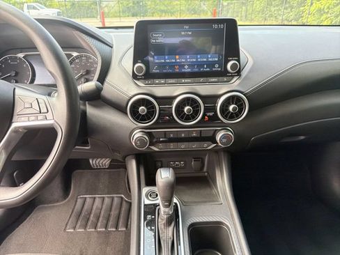 Used 2024 Nissan Sentra SV FWD image 20