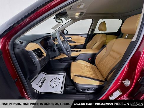 Used 2023 Nissan Rogue Platinum w/ Platinum Premium Package AWD/4WD image 22
