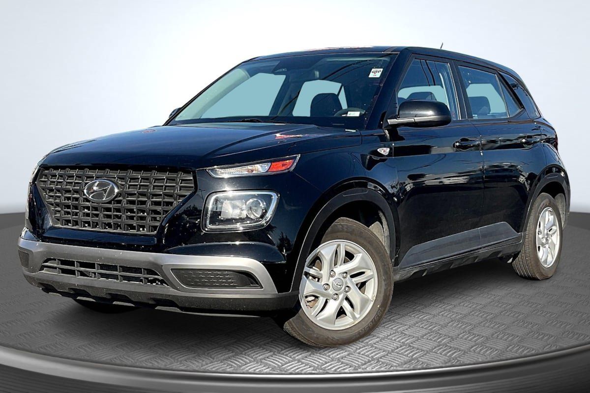Used 2024 Hyundai Venue SE FWD image 12