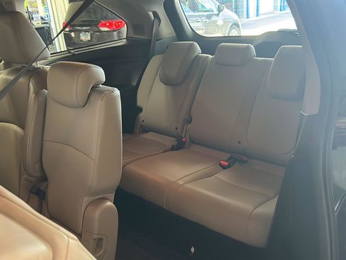 Used 2019 Honda Odyssey Elite image 17