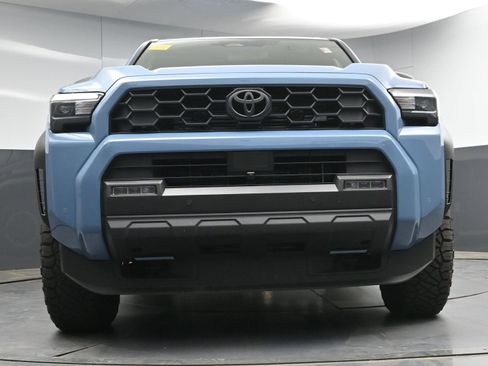 Used 2025 Toyota 4Runner TRD Off-Road image 24