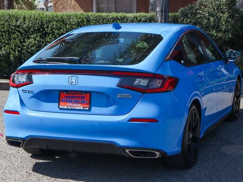 Used 2022 Honda Civic Sport Touring image 9